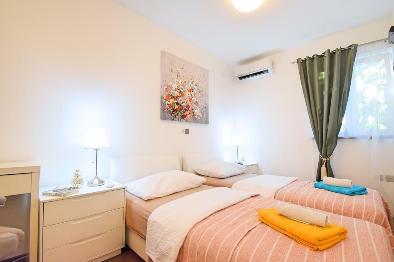 Donos Apartments ซาเกร็บ ภายนอก รูปภาพ